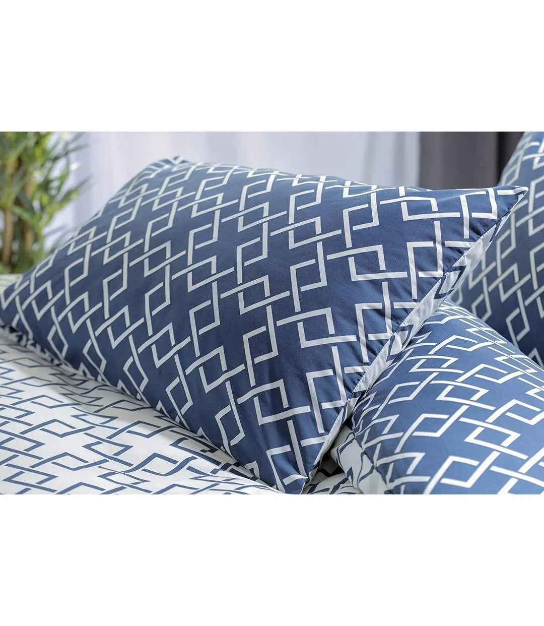 Atlanta duvet cover set navy/ivory Belledorm