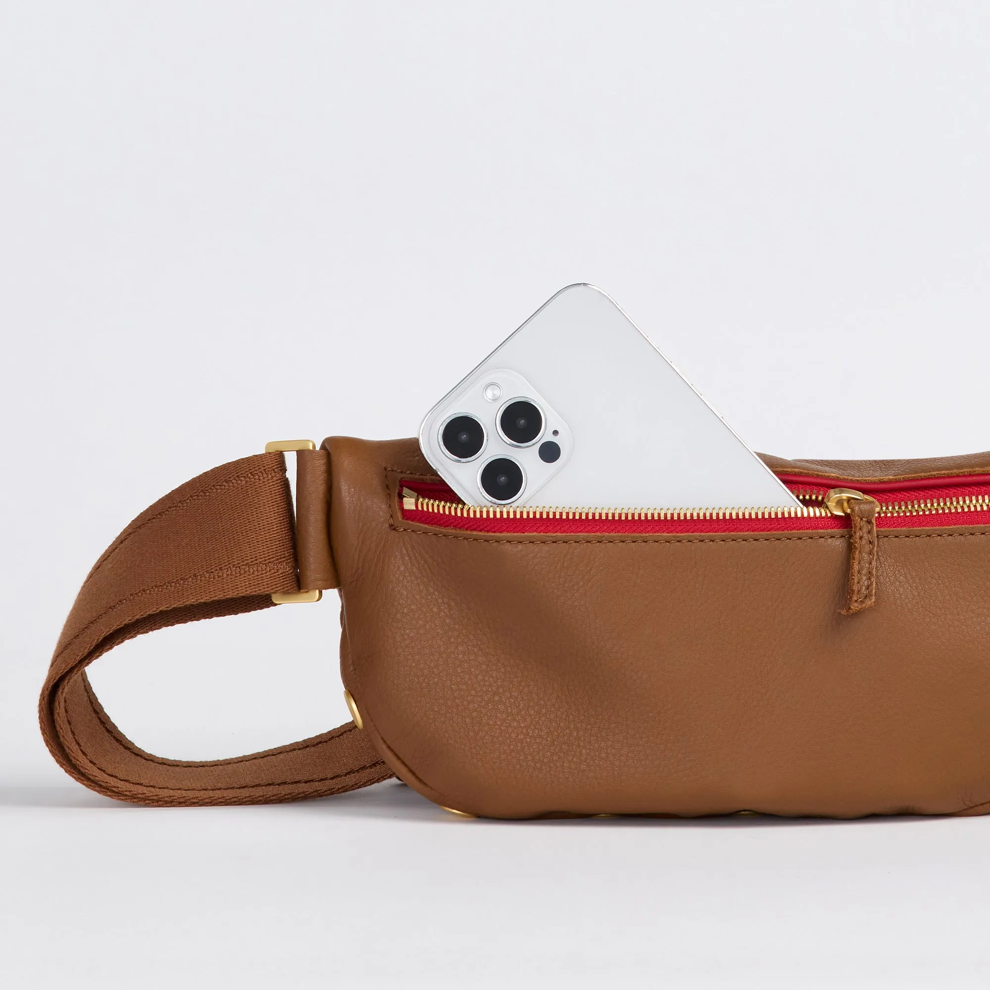 Charles Crossbody | Mahogany Pebble/Brushed Gold Red Zip | Med