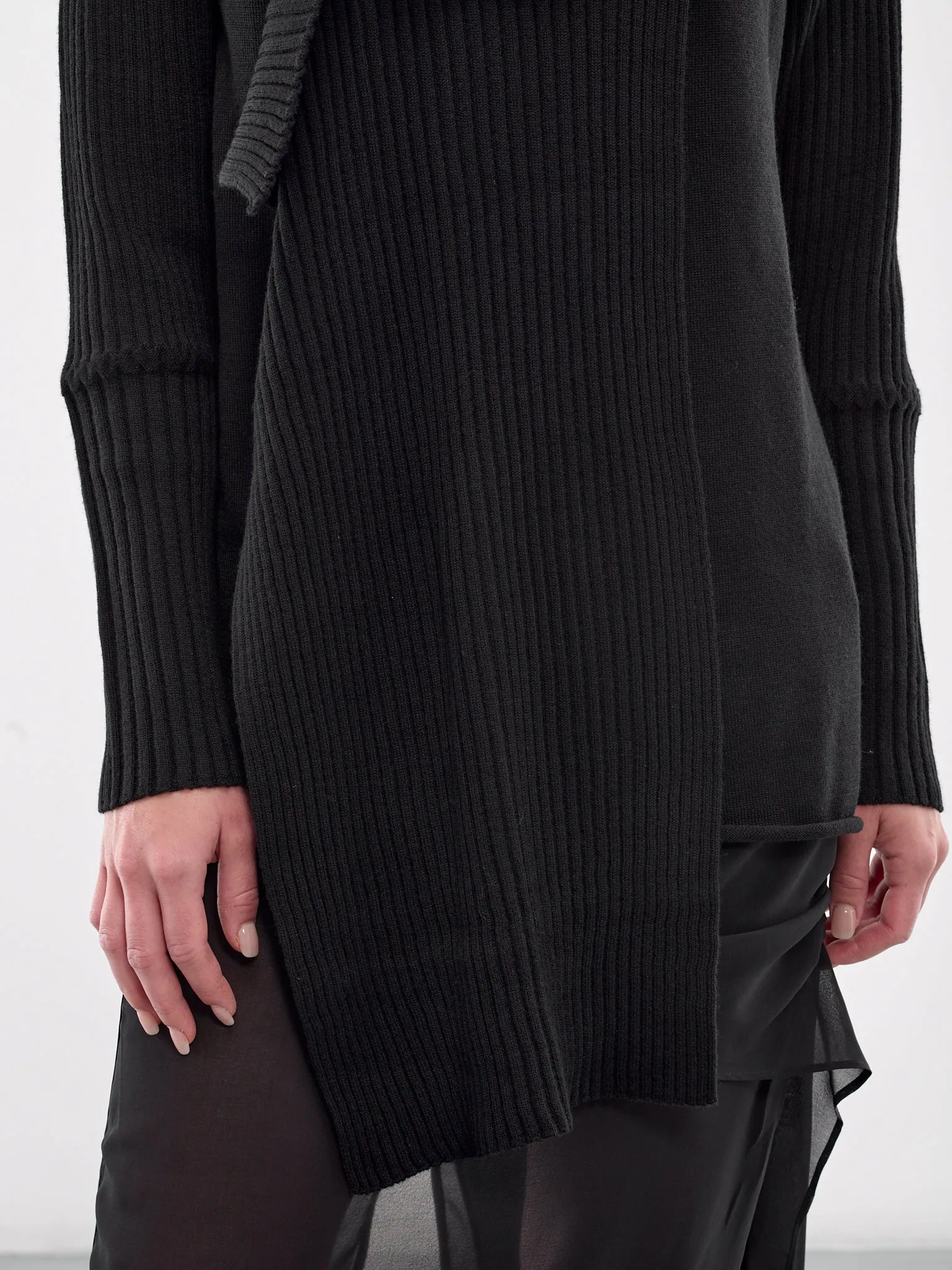 Draped Knit Turtleneck (FO-K31-183-BLACK)