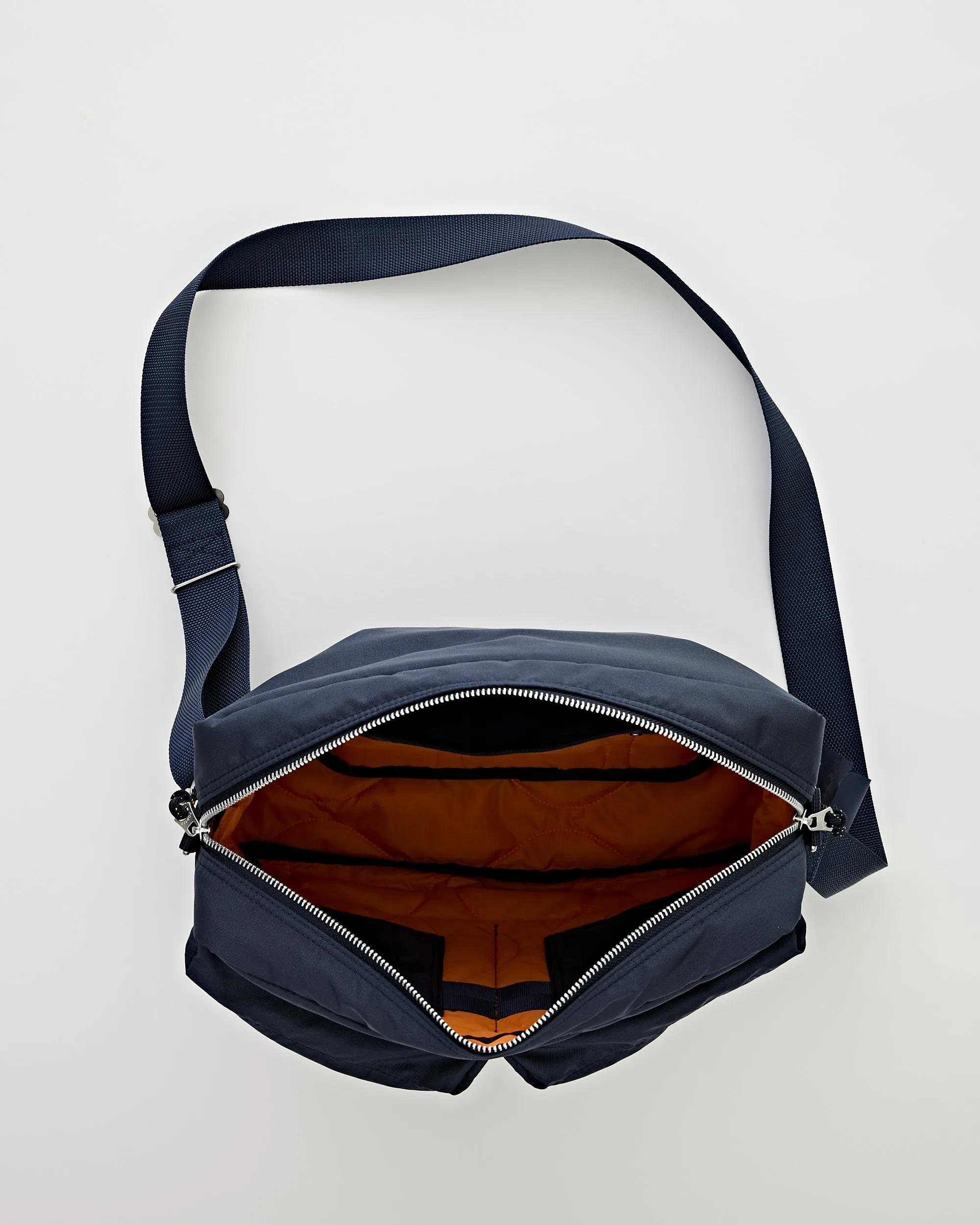 Force Shoulder Bag Navy