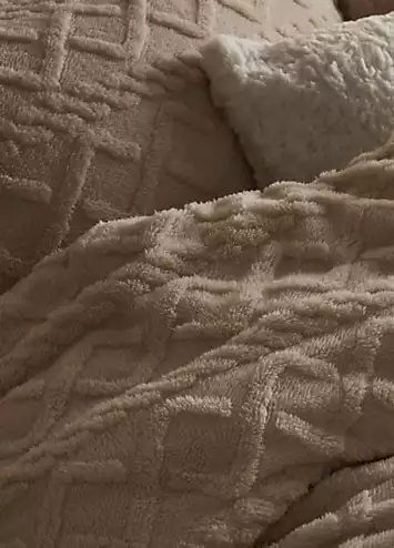 Freemans Home Natural Cable Knit Fleece Duvet Cover Set | Kaleidoscope