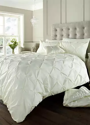 Gaveno Cavailia Cream Alford Duvet Cover Set | Kaleidoscope