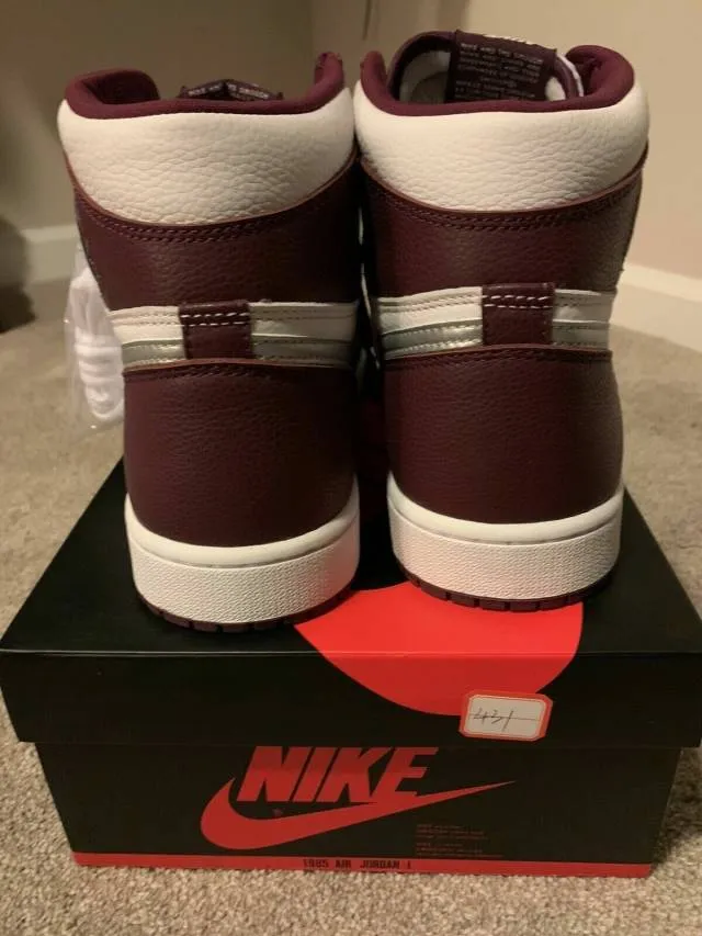 Nike Air Jordan 1 Retro High OG Bordeaux 4-14 White Meta...