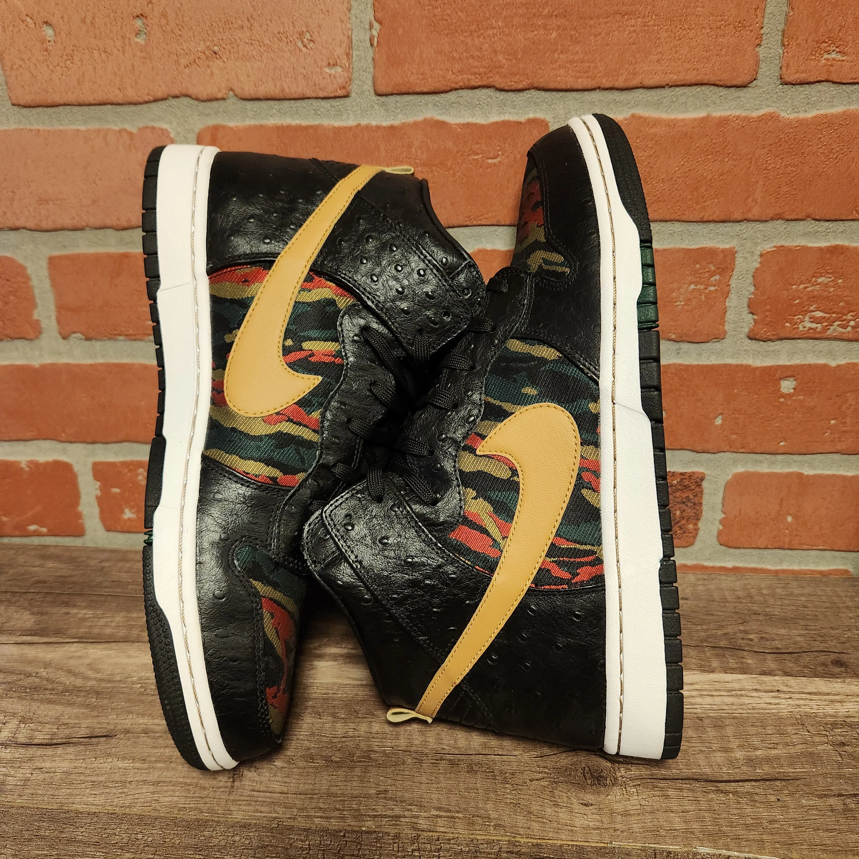 Nike Dunk High CMFT Tiger Camo