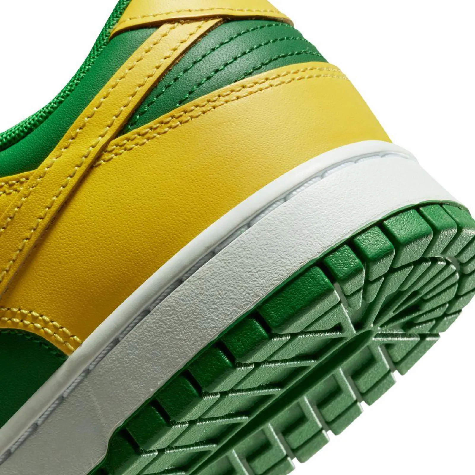 Nike Dunk Low Retro ''Reverse Brazil''