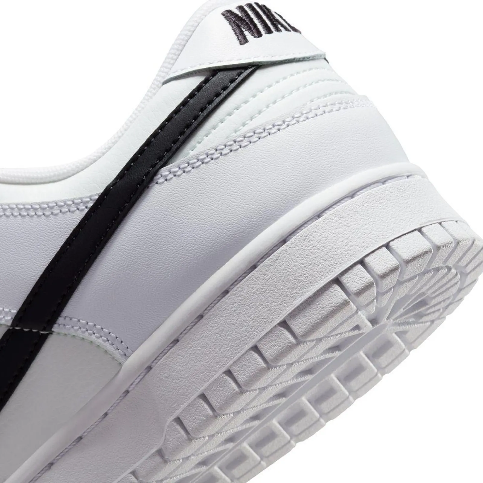 Nike Dunk Low ''Reverse Panda''