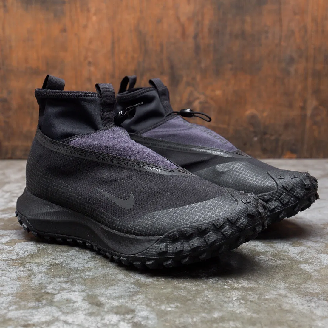 Nike Men Acg Mountain Fly Gore-Tex (black / black-dark grey)