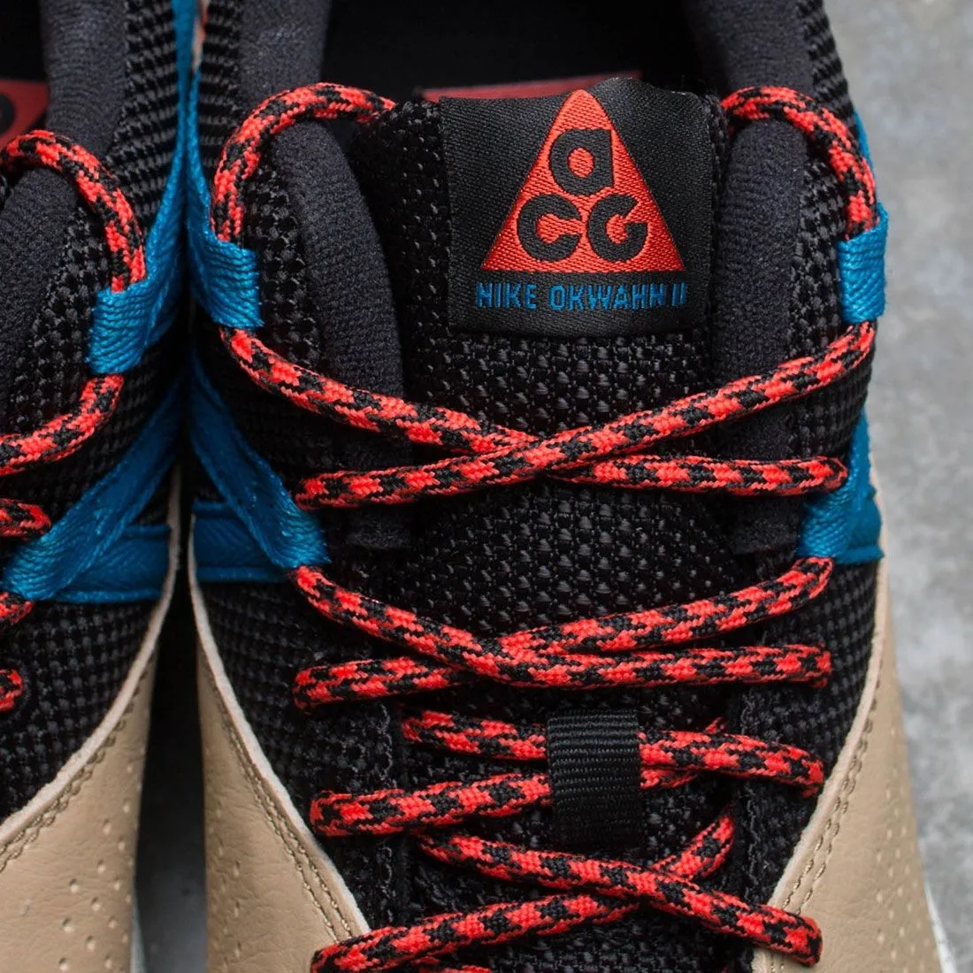 Nike Men ACG Okwahn II (brown / desert / habanero red / green abyss)