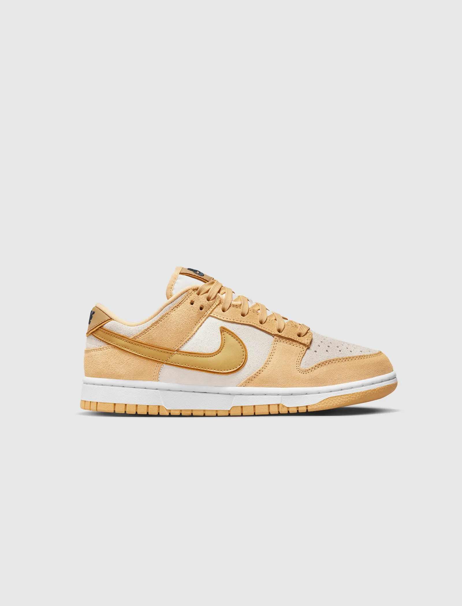 NIKE WOMEN'S DUNK LOW LX 