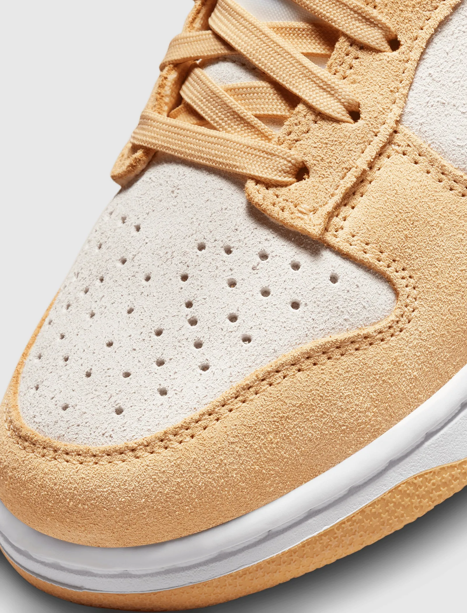 NIKE WOMEN'S DUNK LOW LX 