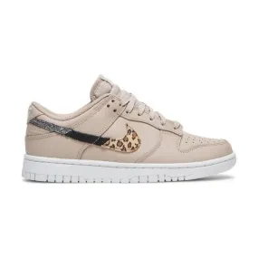 Nike Women's Dunk Low SE (Primal Pink/ Fossil Stone/ Mul...