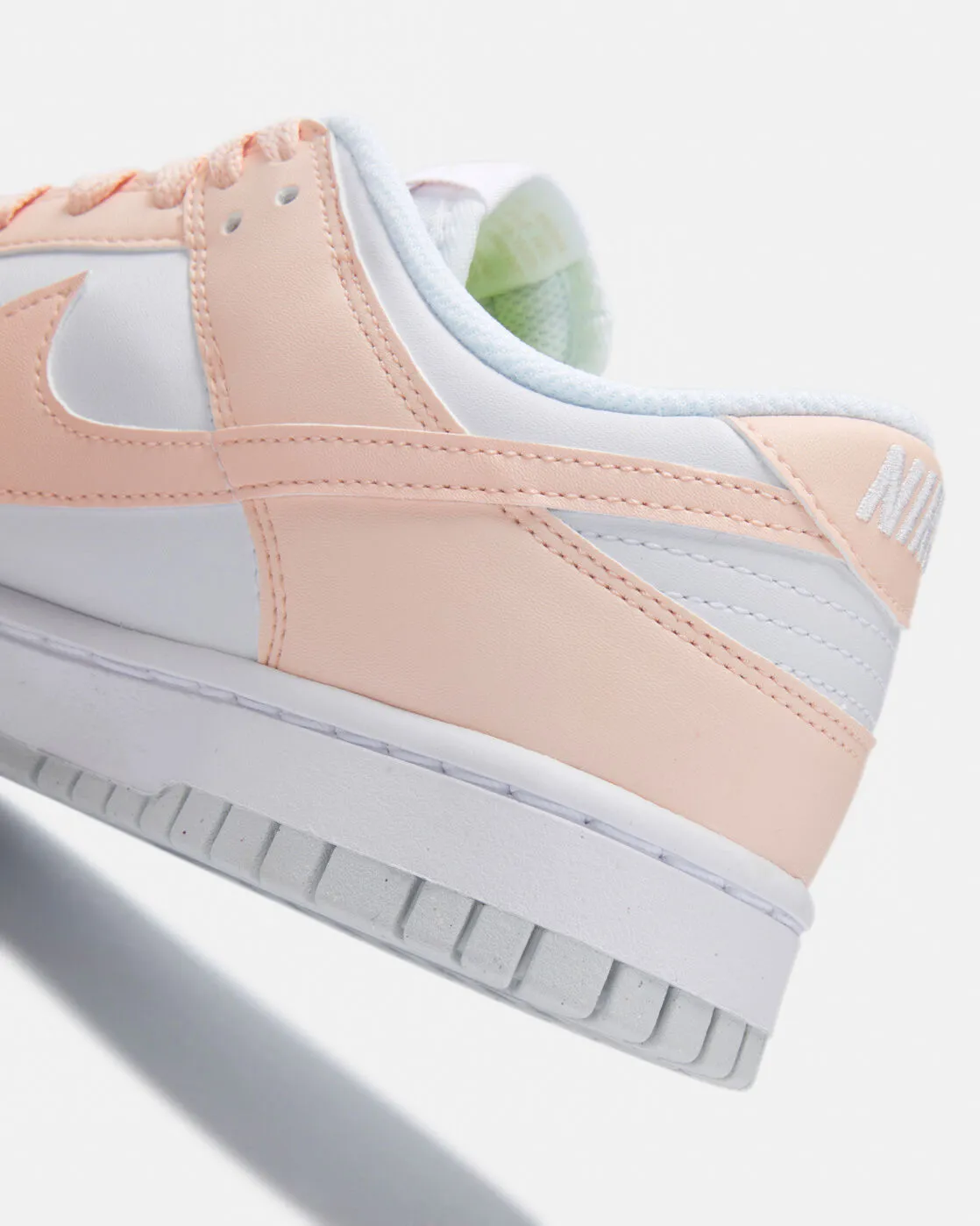 Nike Womens Dunk Low