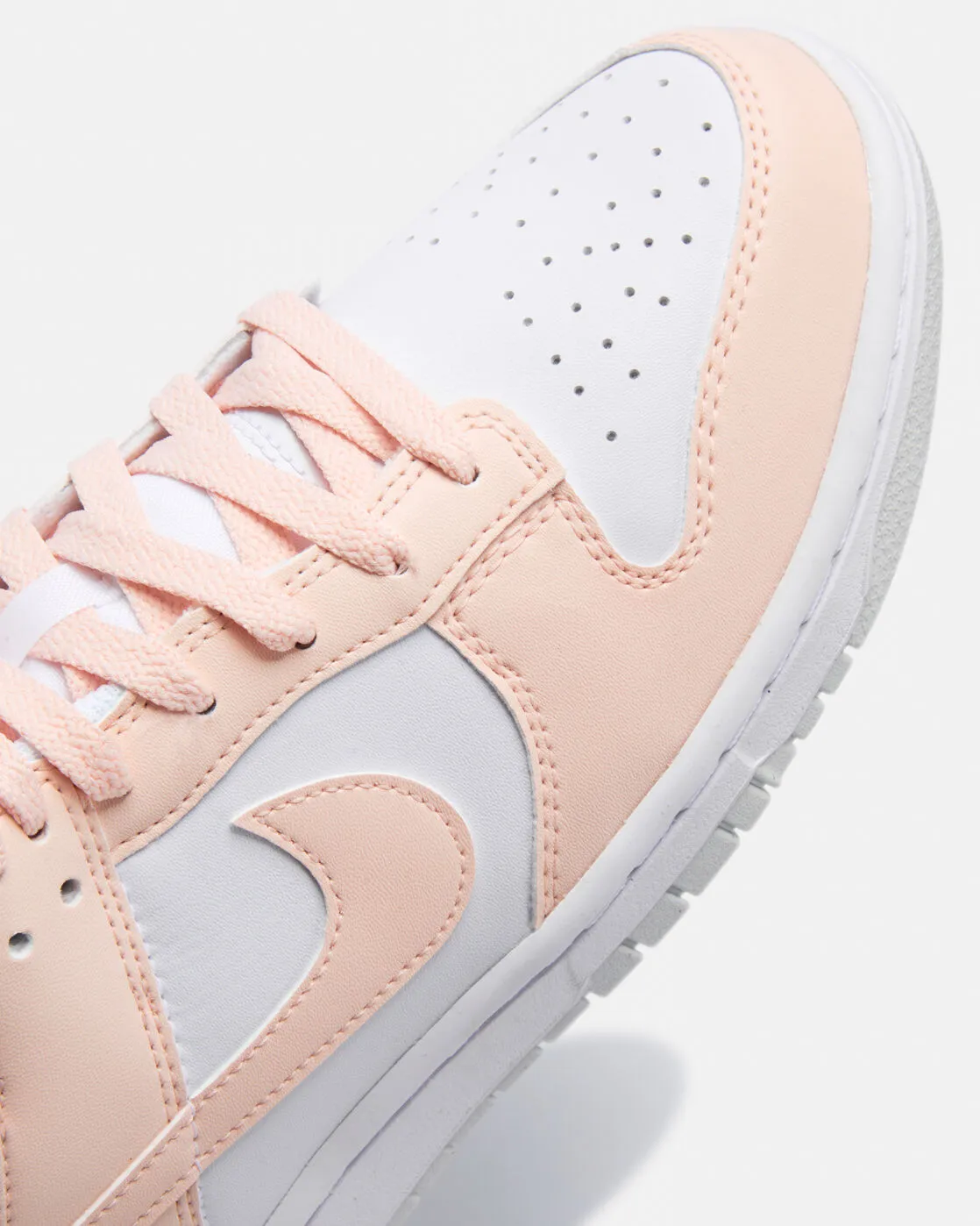 Nike Womens Dunk Low